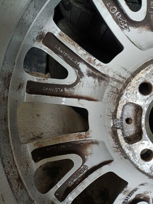 3 buc. jante renault 16" cu cauciucuri  M+S 195 50 16