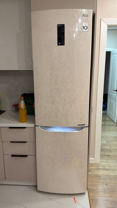 Б/у холодильник