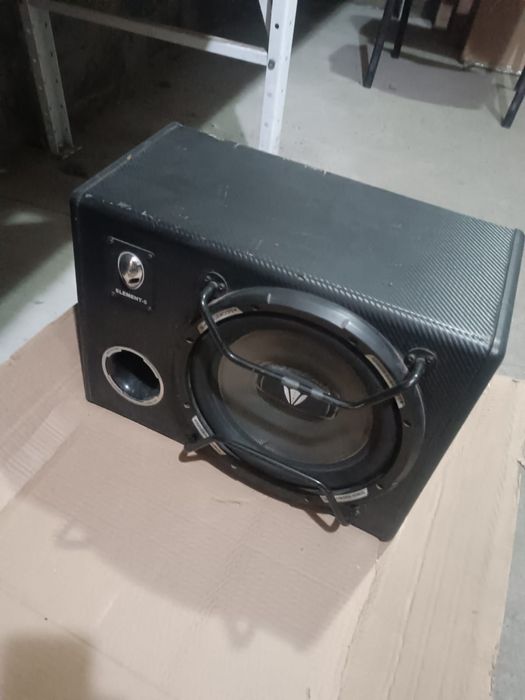 Сабвуфер автомобильный