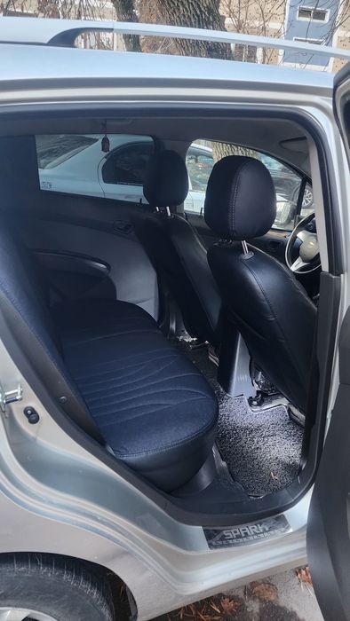 Продаю машину spark объёмом двигателя 1.25