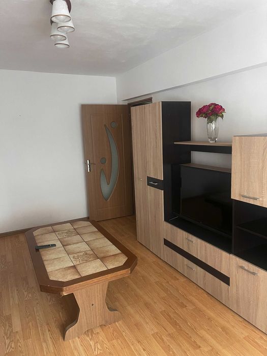 inchiriez apartament