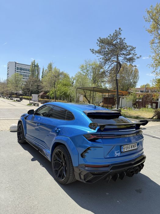 Lamborghini Urus Mansory