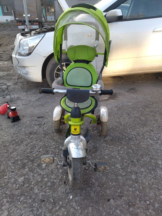 Продаётся велосипед трёхколёсный