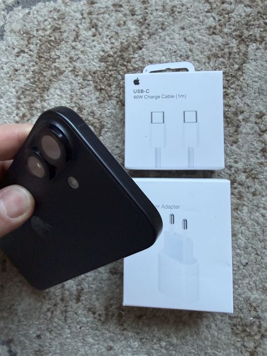 iPhone 16 Black impecabil - pret fix