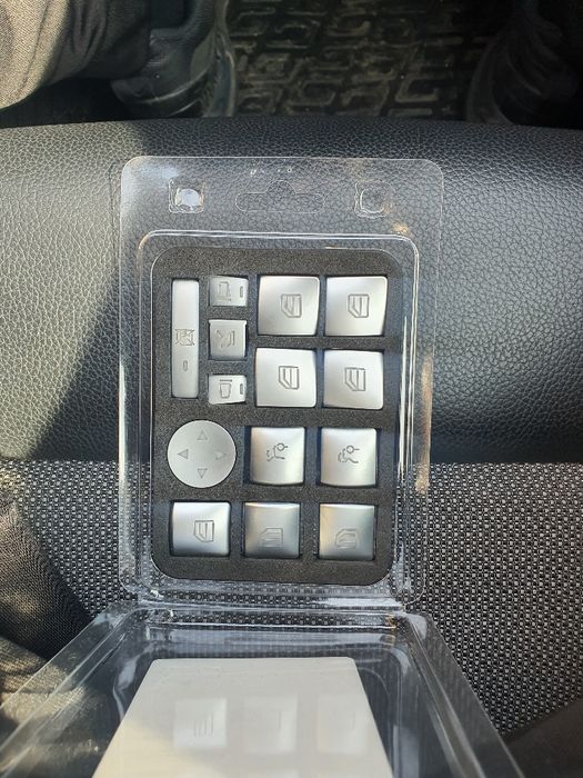 Бутони  за мерцедес