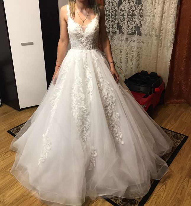 Vând rochie de mireasa superba