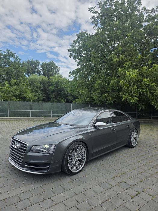 Audi S8 701Cai & 1045Nm