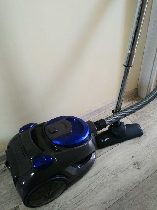 Пылесос Haley в отличном состоянии