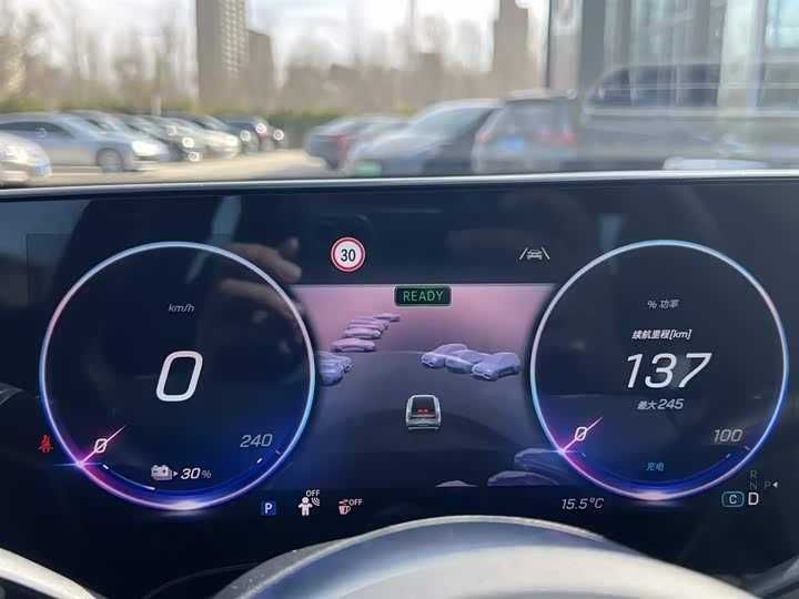 Mercedes-Benz CLA 300L PHEV 2025