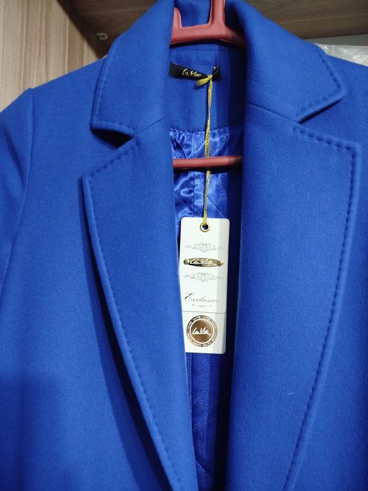 Продам пальто новое женское