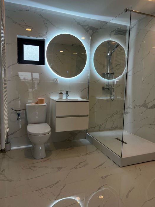 Vand casa noua pentru un inceput serios. Stil, liniste ,echilibru.