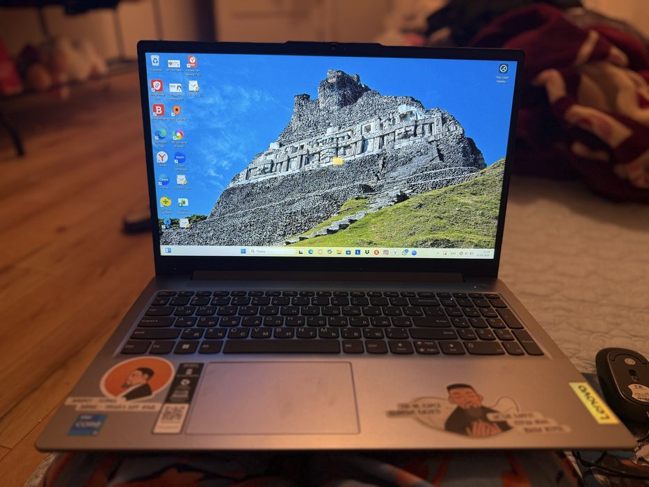 Ноутбук Lenovo IdeaPad Slim 3
