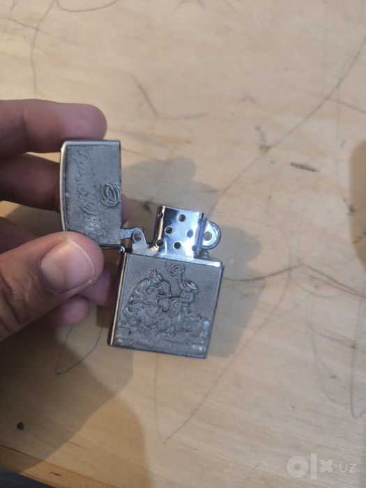 Зажигалка бензиновая Zippo