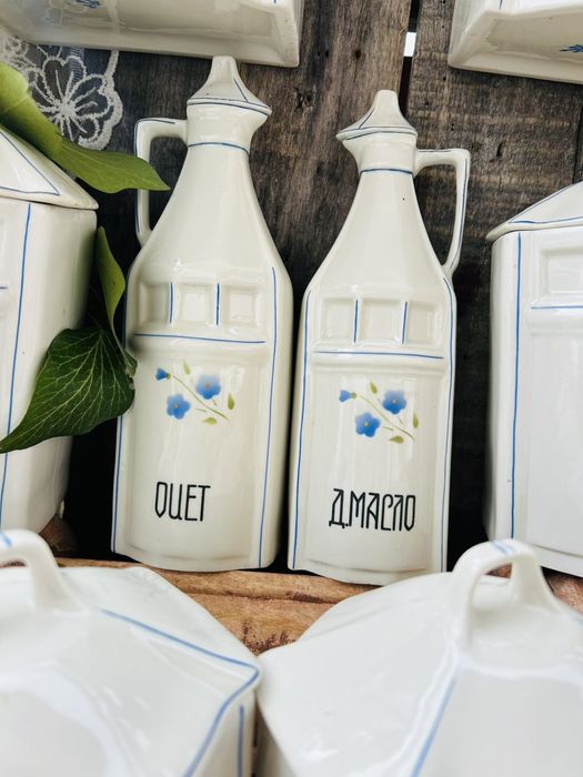 Порцеланови буркани за подправки