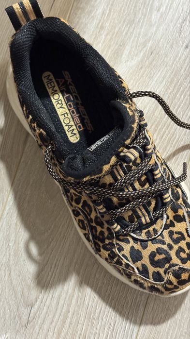 Маратонки с косъм