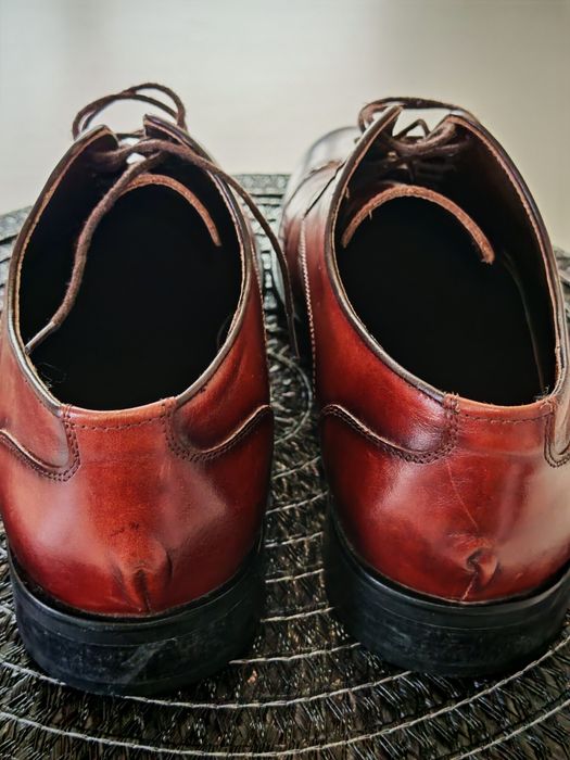 Pantofi eleganți bărbați MAX Fashion, din piele naturală, mărimea 41 – Purtați o singură dată (Stare excelentă)