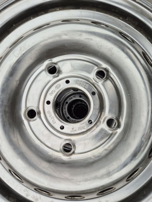 Vând jante+cauciucuri de Ford Tranzit  215/65/16 C M+S imp Germania