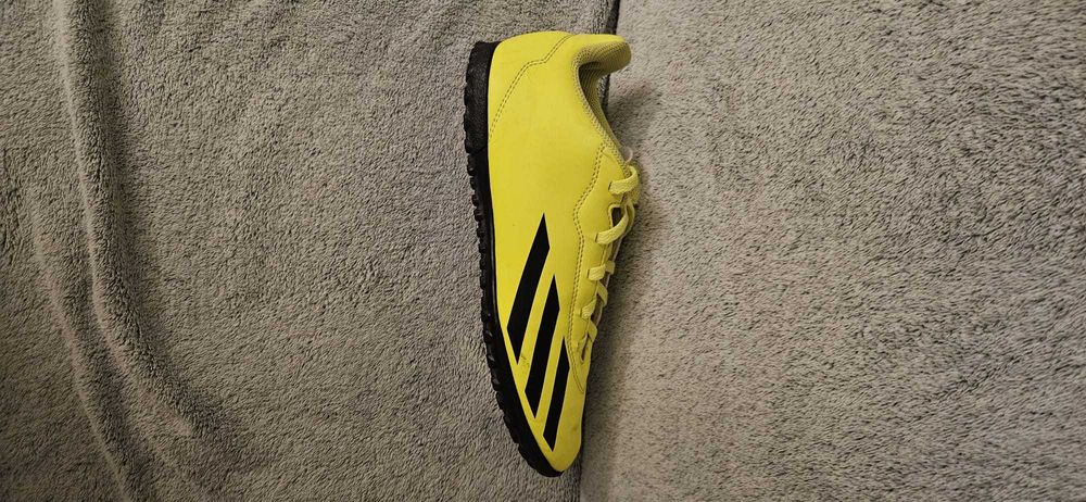 Ghete de fotbal Adidas crazyfast, marime 37