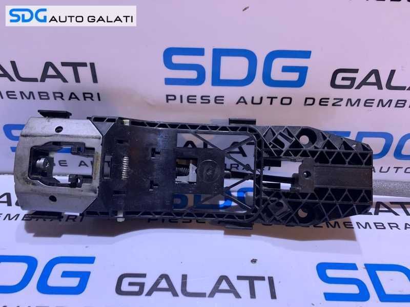 Suport Maner Interior cu Sufa Usa Portiera Dreapta Fata VW Golf 6 2008 - 2014 Cod 5N0837885G