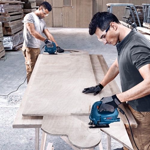 Электролобзик (лобзиковая пила) BOSCH GST 700 pro