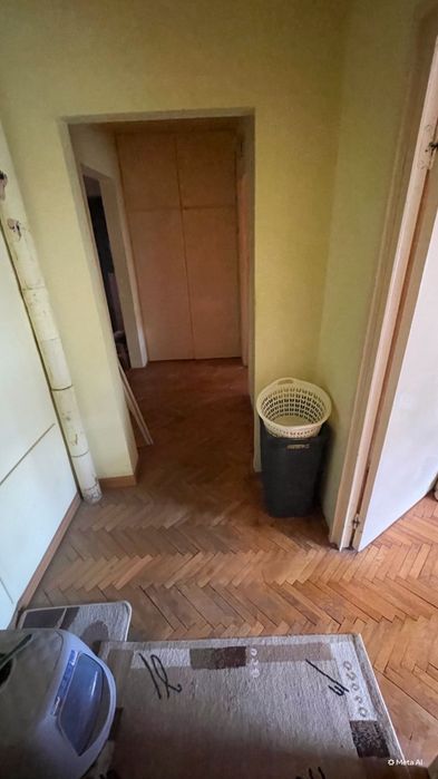 Vând apartament cu 3 camere