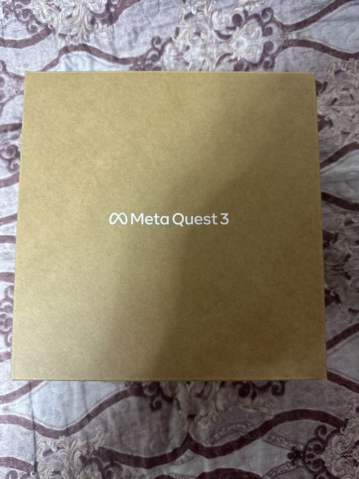 Продаю VR-шлем Meta Quest 3 на 512GB