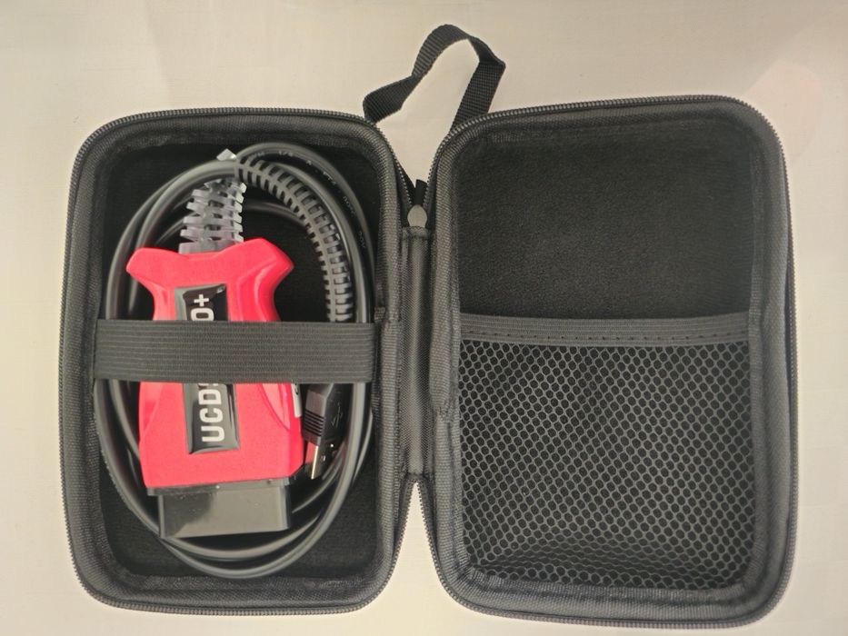 Interfață diagnoză auto UCDS PRO+ USB OBD2, cu geantă de protecție