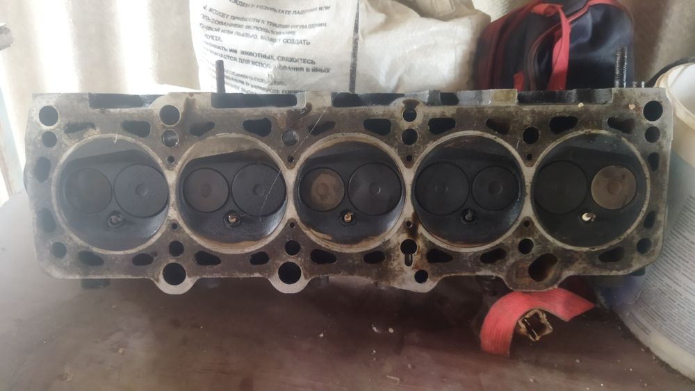 Авто запчас Ауди с4