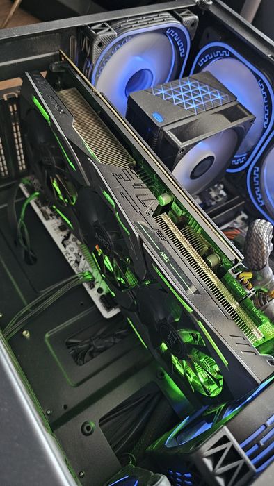 Asus AREZ RX Vega56 8gb