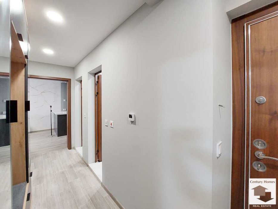 104957 Панорамен апартамент с 2 спални в центъра на Велико Търново