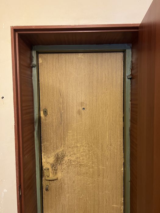 Железная дверь б/у