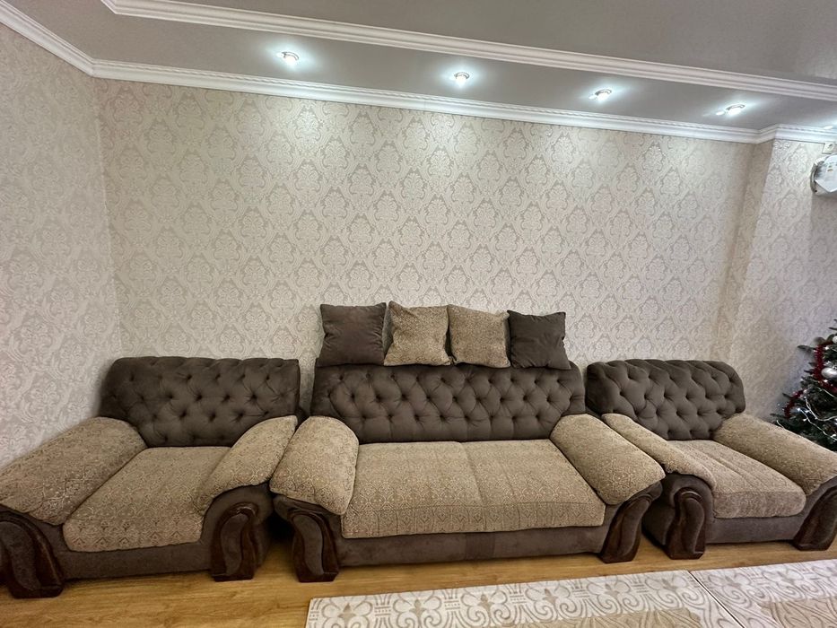 Диван и 2 кресла