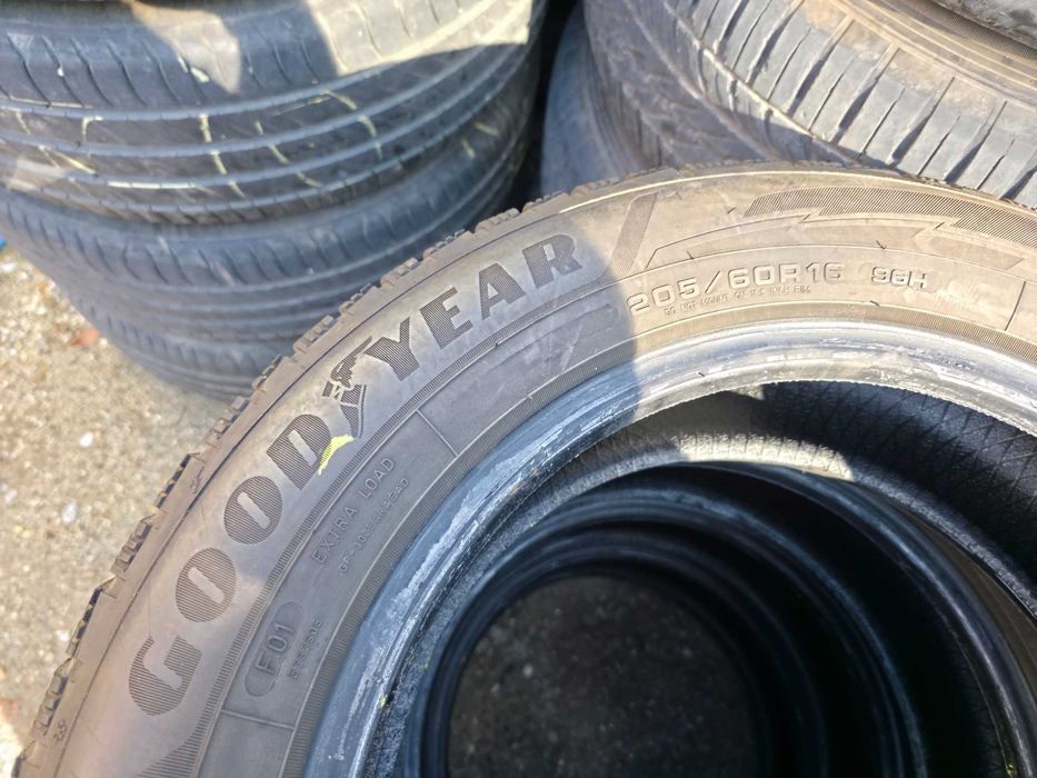 4 Anvelope de IARNA - 205/60/16 96H - GoodYear UltraGrip 3 - Stare F BUNA - DOT 2023 !