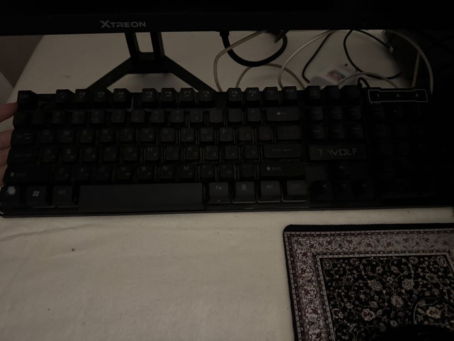Продаю клавиатуру