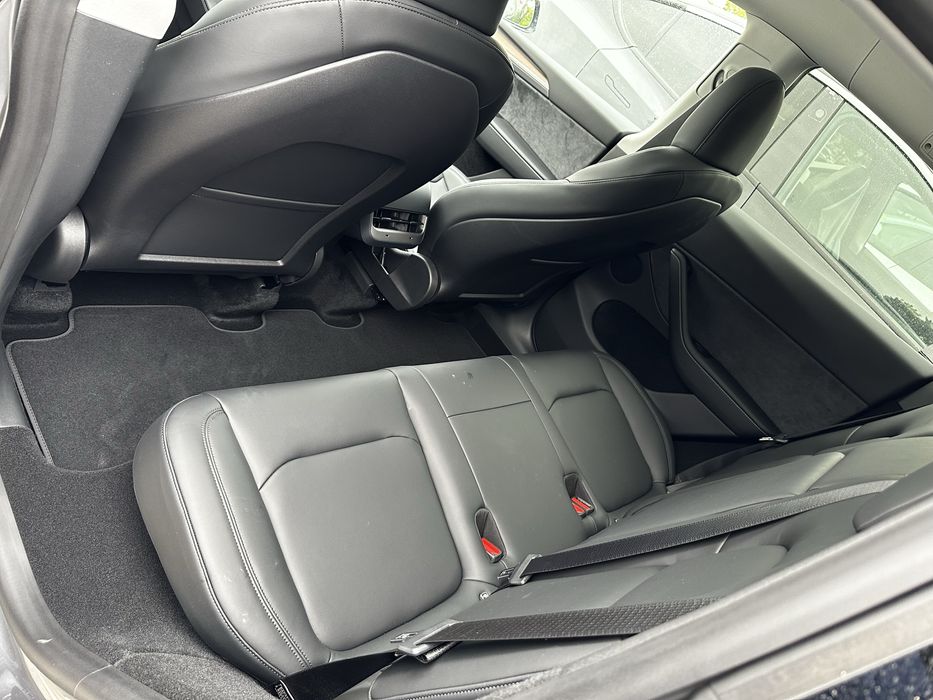 Tasla Model Y 2023 Long Range