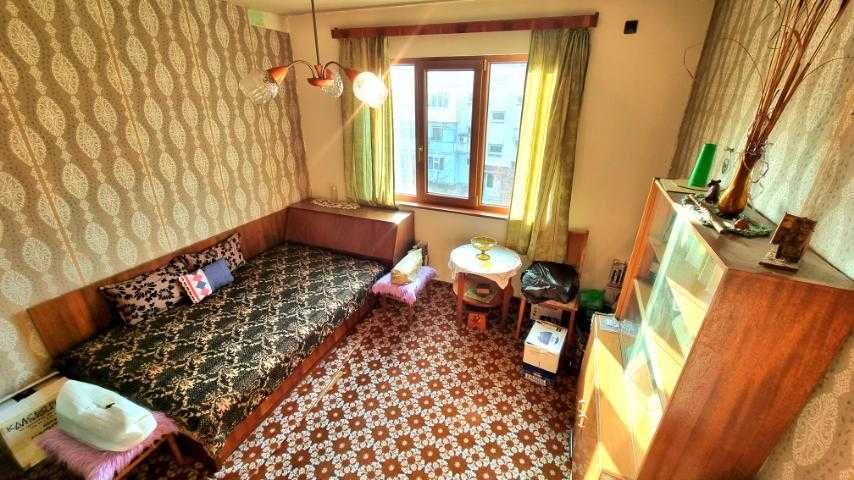 Продава се Тристаен апартамент в Русе, Център - 77 кв.м за 1194 €/кв.м - Снимка #3