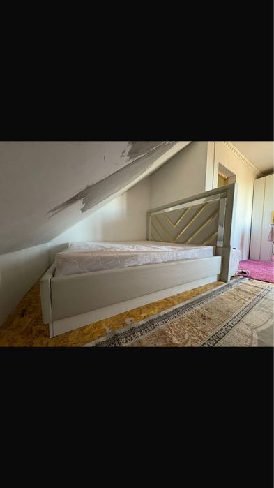 Кровать двухместный