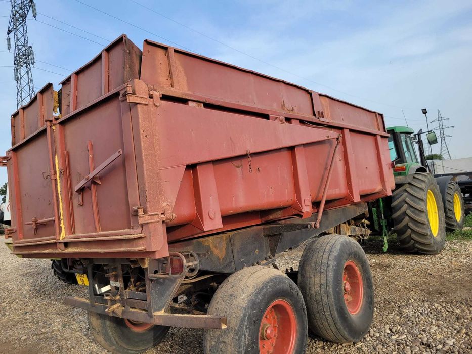 Remorca basculabila pe spate