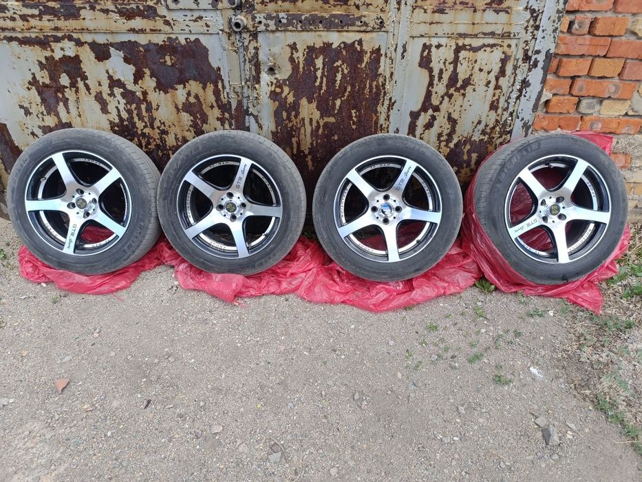 Продам диски с резиной.
