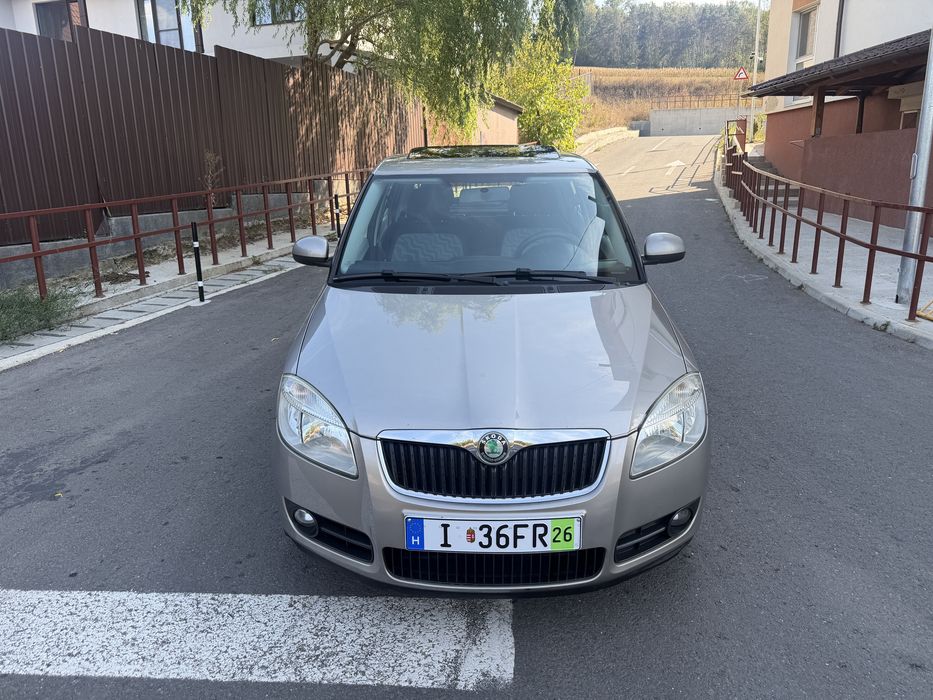 Vind skoda fabia 1,6 16v benzina automata