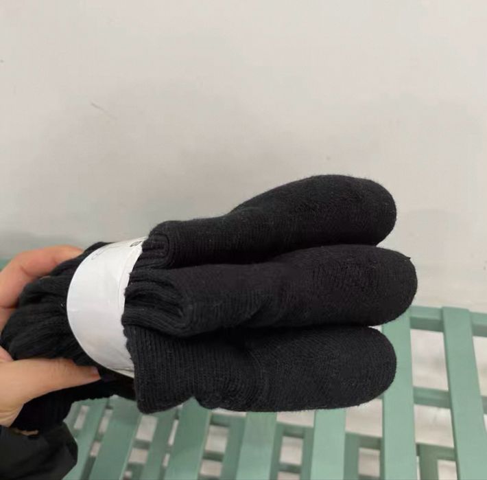 Носочки от бренда Юникло