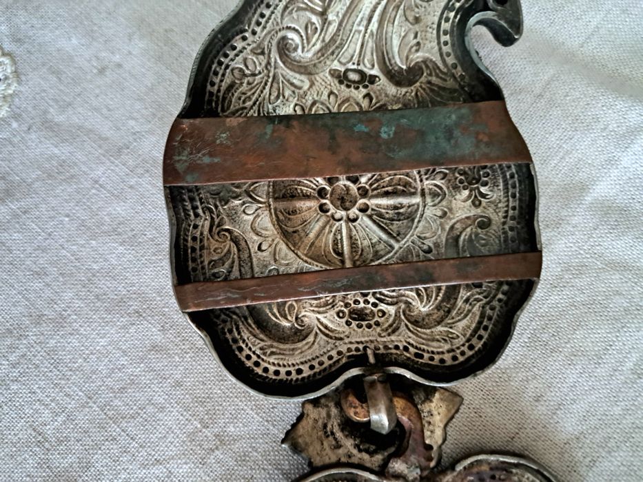 Стари сребърни пафти