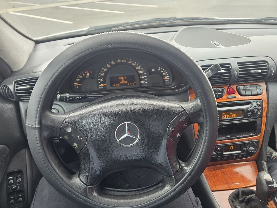 Mercedes-Benz c220 cdi