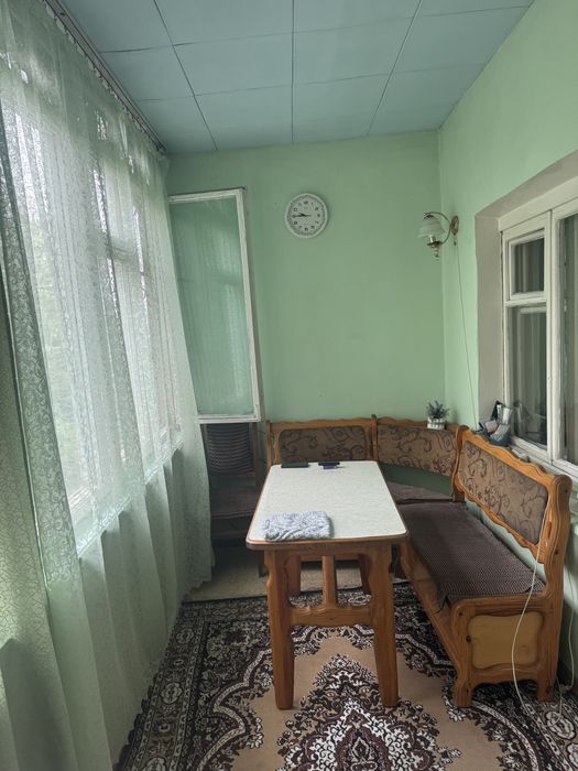 Чиланзар 23 квартал продаётся 2 комнатная квартира зелёный двор, школа