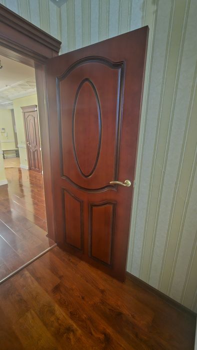 Продам межкомнатные двери