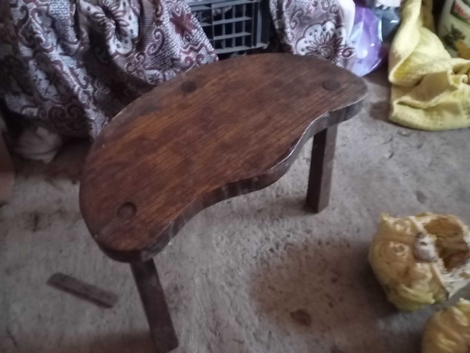 Стара Дървена софра с столчета