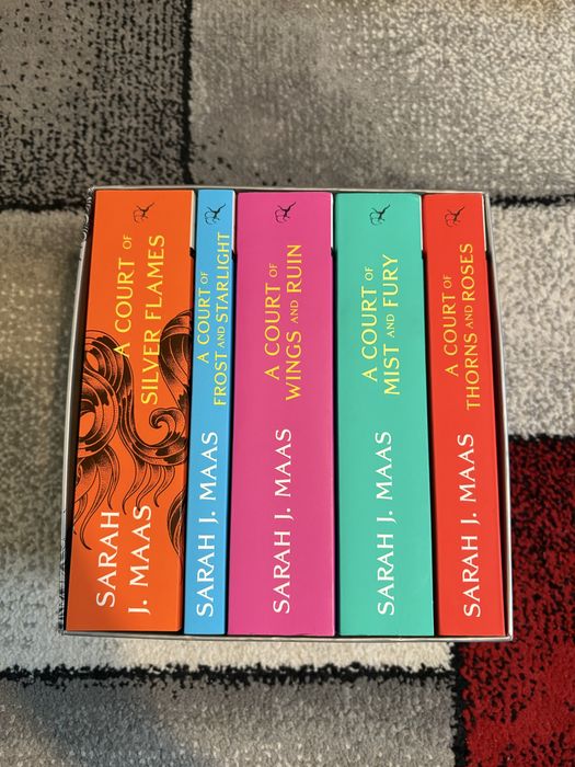 Книги на български и английски