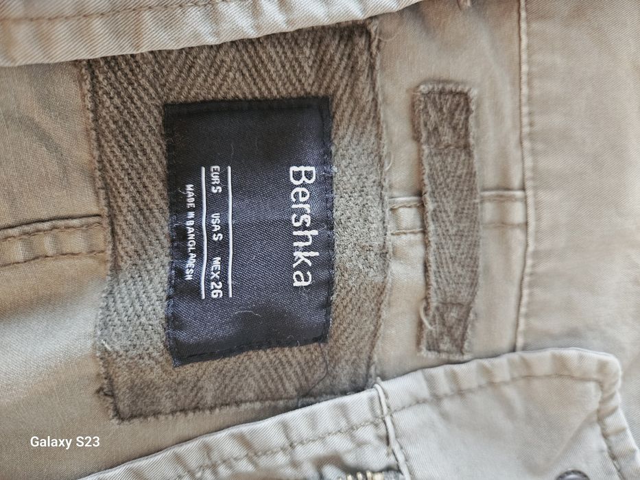 Geaca Bershka  S.30  lei