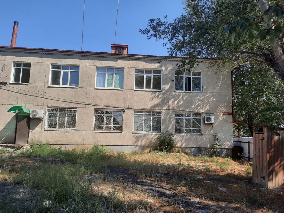 Продам двух этажное здание