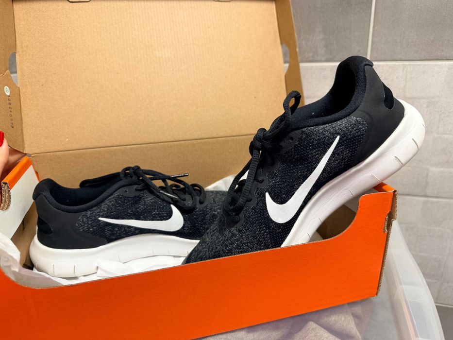 Запазени маратонки NIKE, като нови!